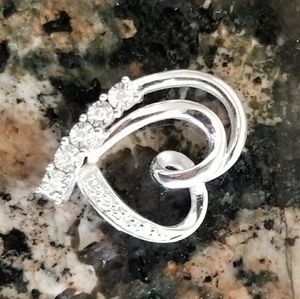 Heart shaped pendant